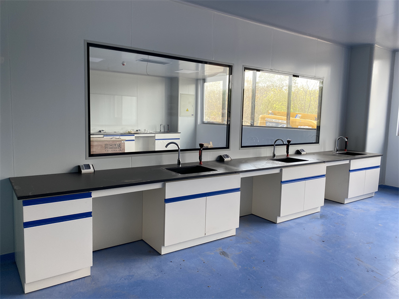 全鋼實驗室工作臺價格